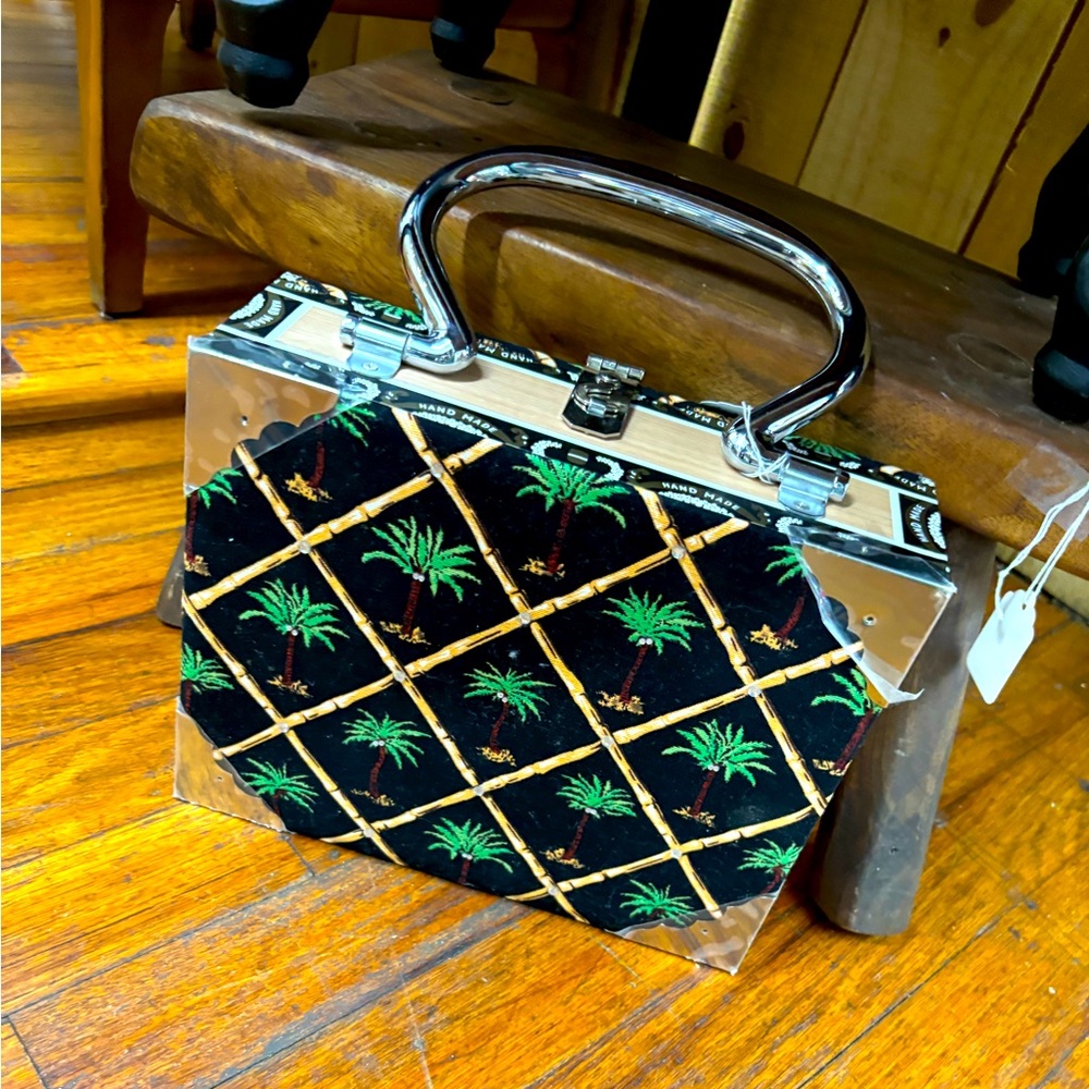 Cigar box style purse.  Brand new !
Palm trees, black and green motif